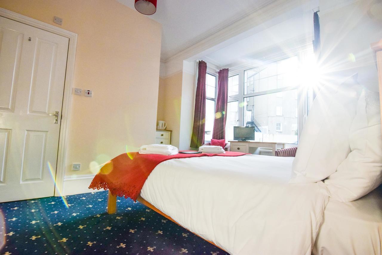 Eastbourne Reymar Bed & Breakfast Екстериор снимка