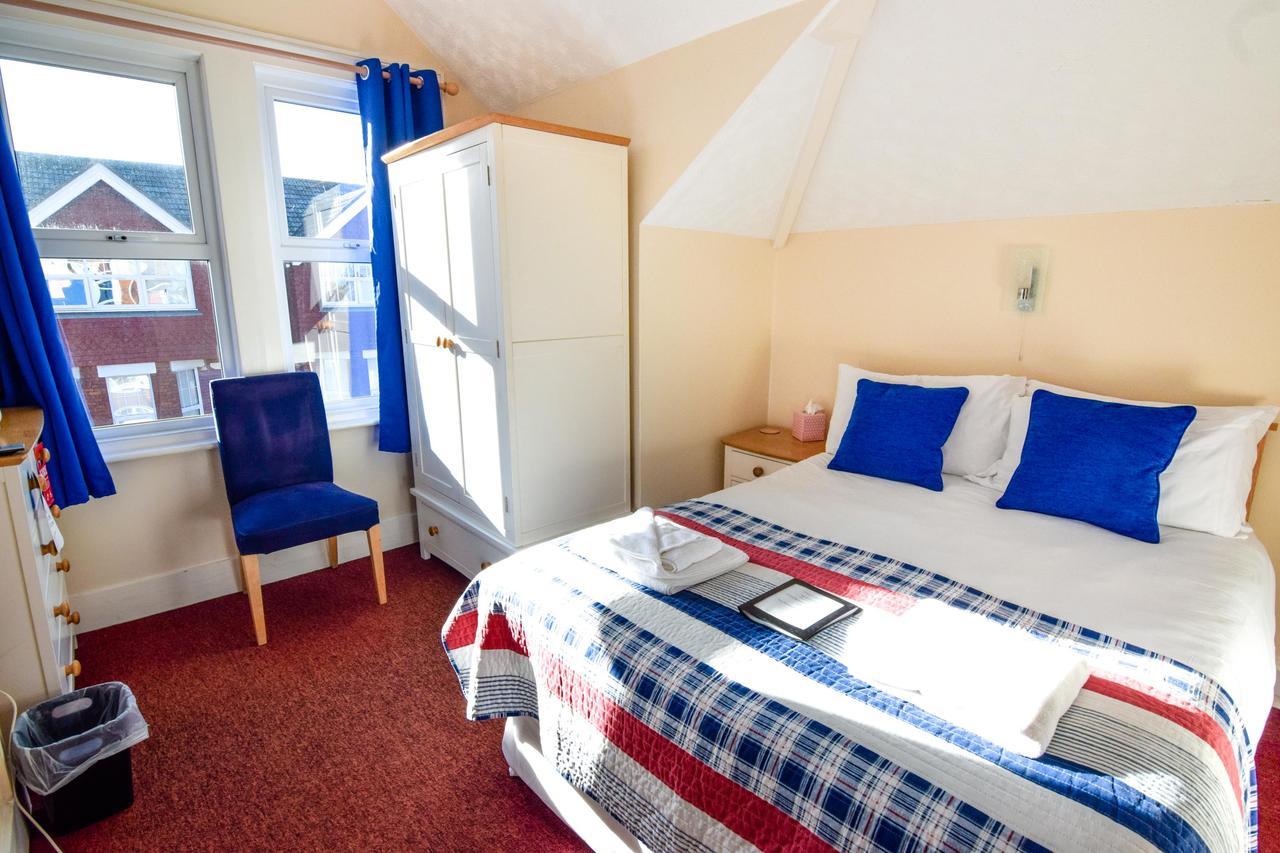 Eastbourne Reymar Bed & Breakfast Екстериор снимка
