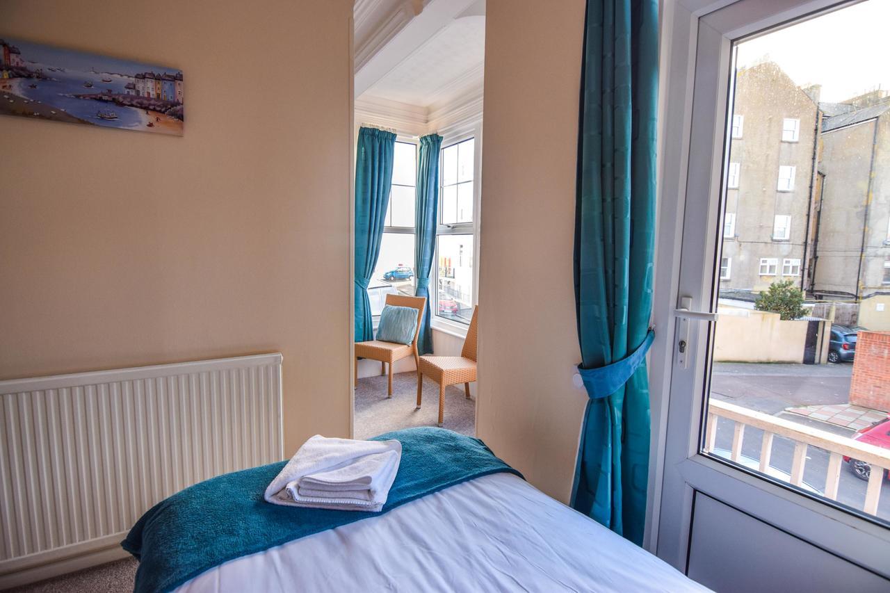 Eastbourne Reymar Bed & Breakfast Екстериор снимка