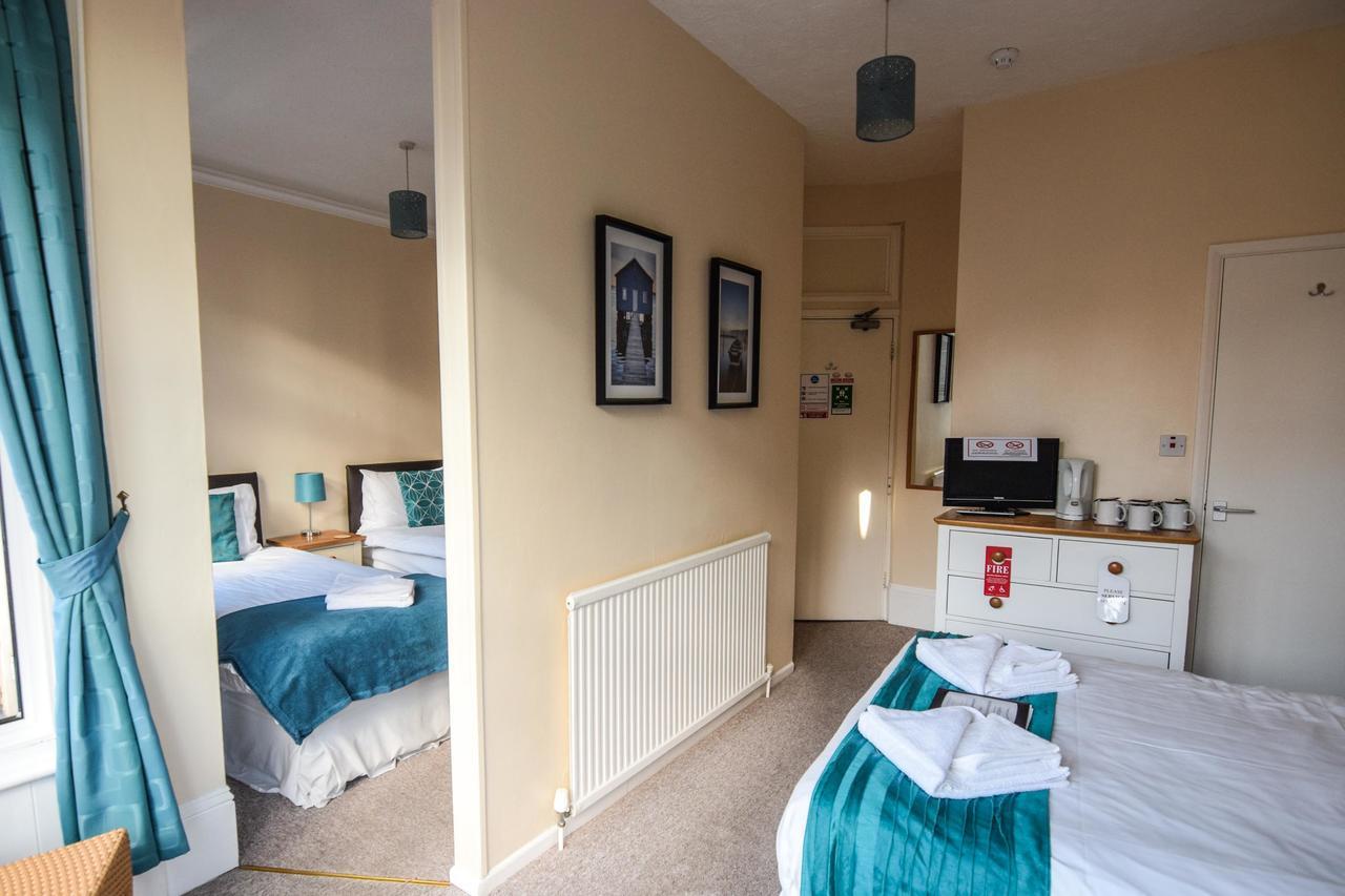 Eastbourne Reymar Bed & Breakfast Екстериор снимка