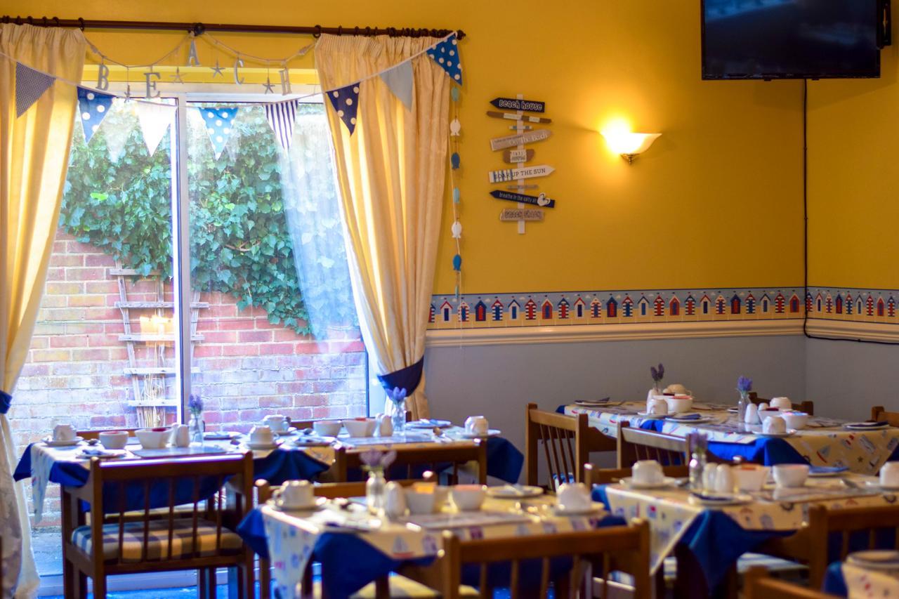 Eastbourne Reymar Bed & Breakfast Екстериор снимка