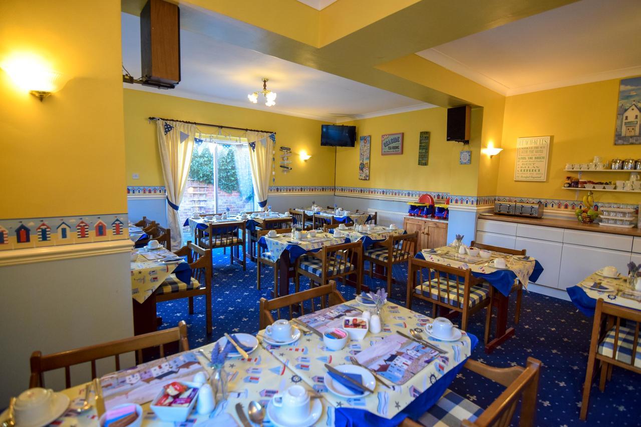 Eastbourne Reymar Bed & Breakfast Екстериор снимка