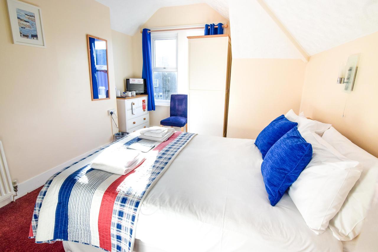 Eastbourne Reymar Bed & Breakfast Екстериор снимка