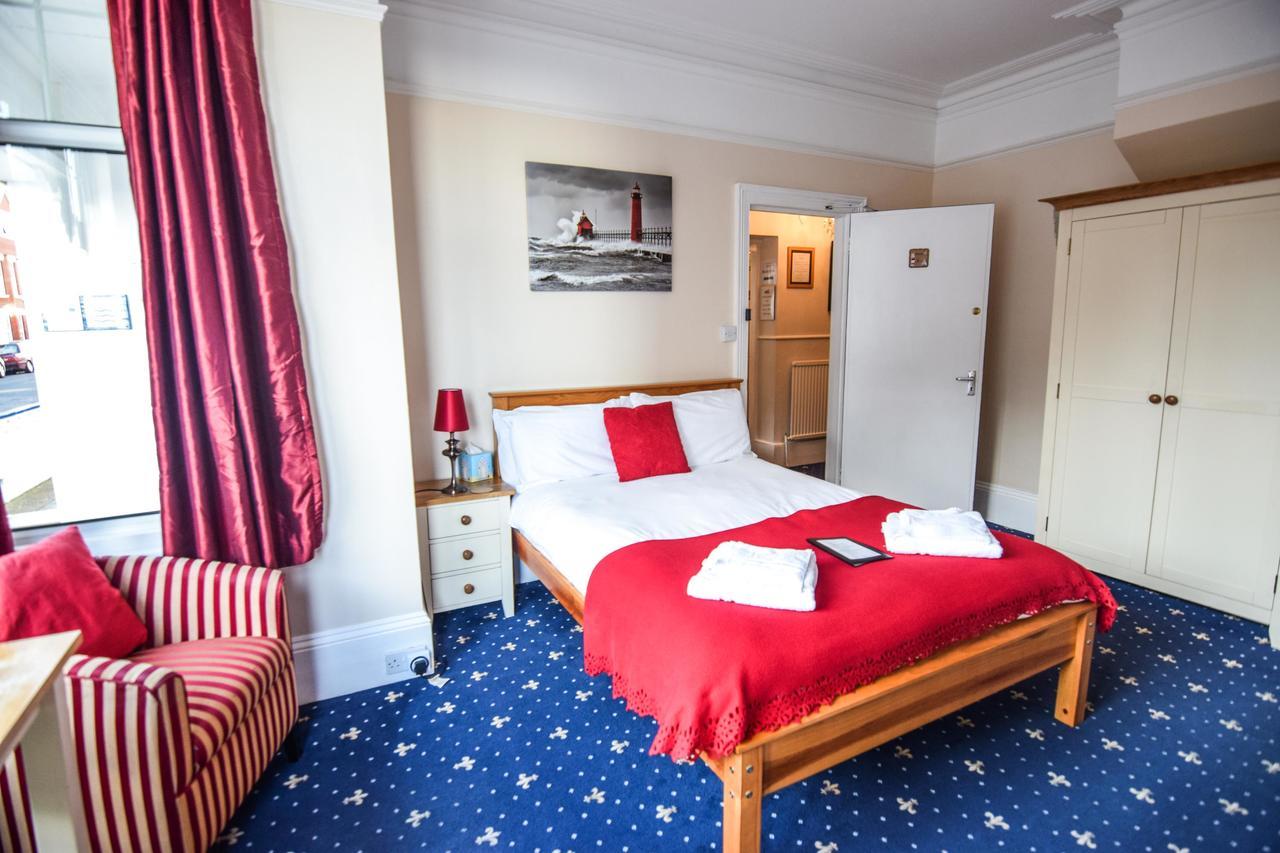 Eastbourne Reymar Bed & Breakfast Екстериор снимка