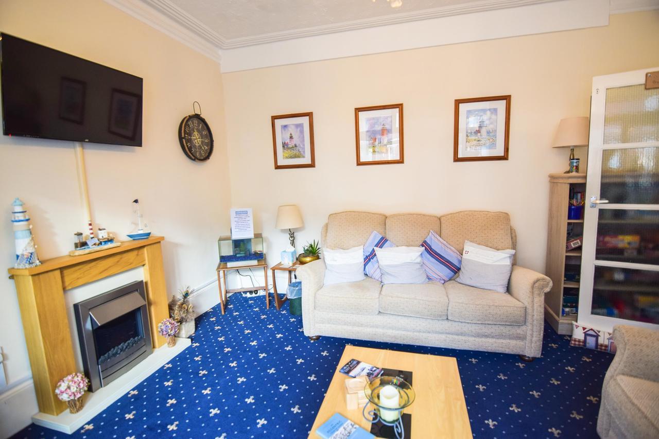 Eastbourne Reymar Bed & Breakfast Екстериор снимка