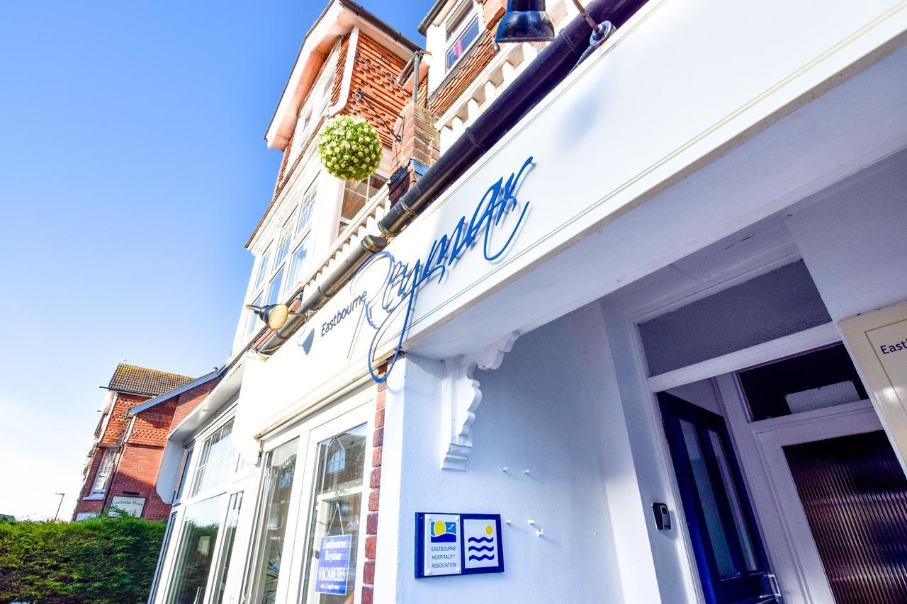 Eastbourne Reymar Bed & Breakfast Екстериор снимка