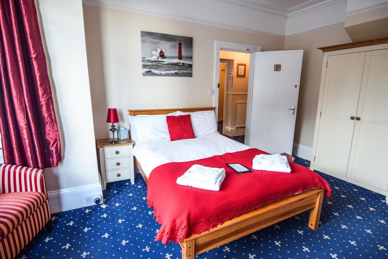 Eastbourne Reymar Bed & Breakfast Екстериор снимка